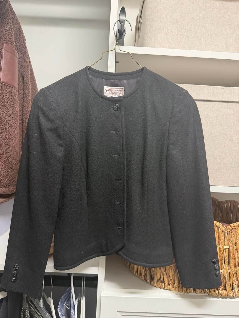 Pendelton Blazer Black 100% Virgin Wool Lined Collarless Jacket Petite